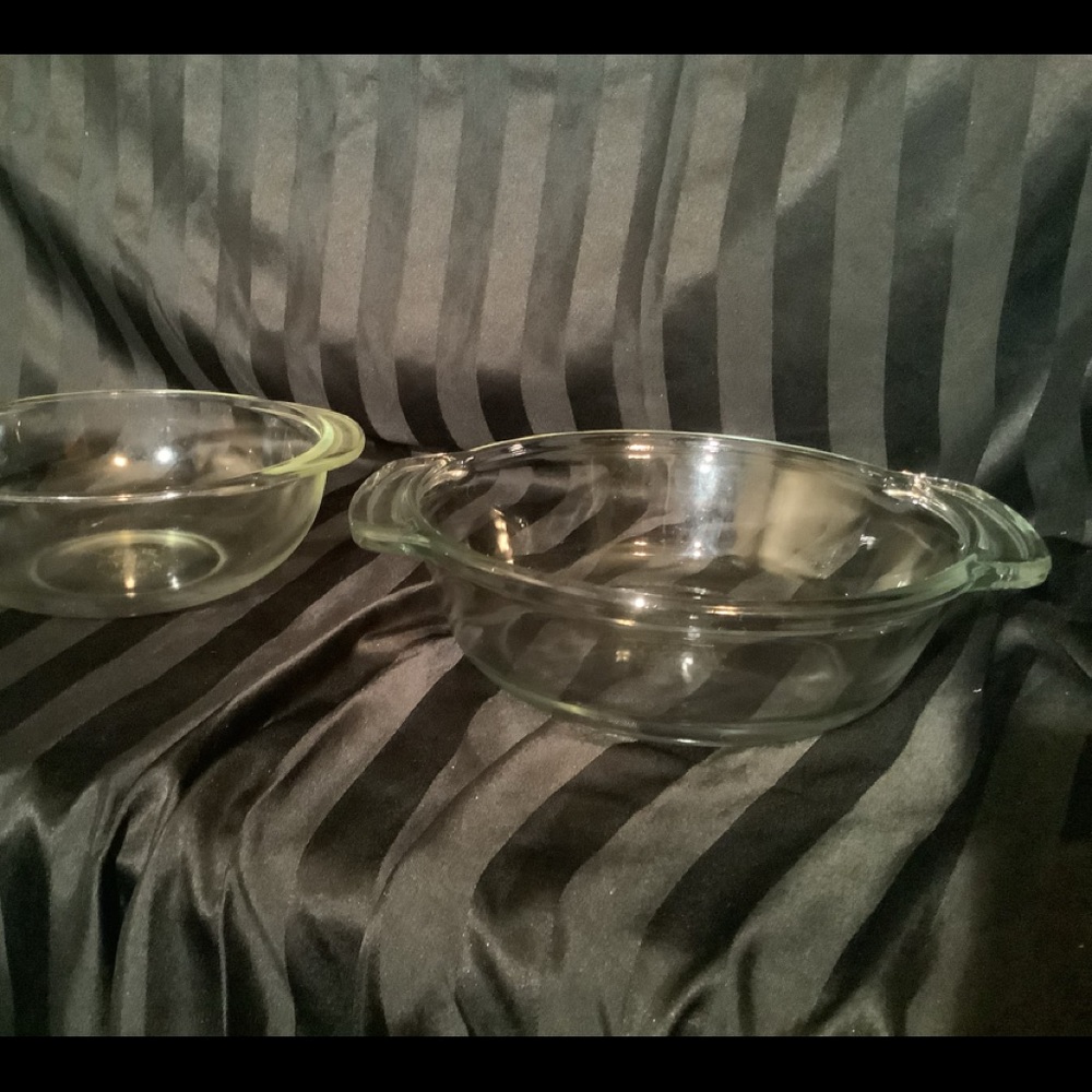 Serving dishes